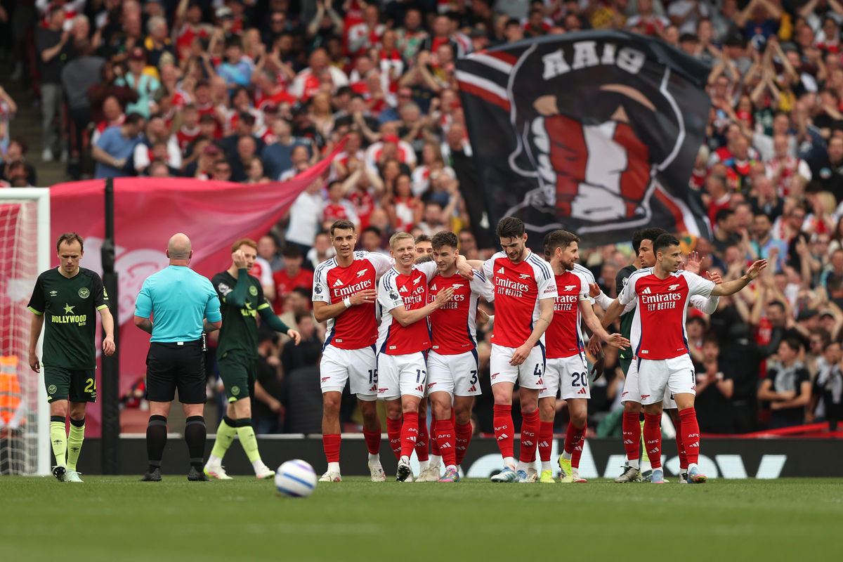 2025 赛季：克里夫兰守护者队靠着大联盟最低的薪资总额杀入美联决赛