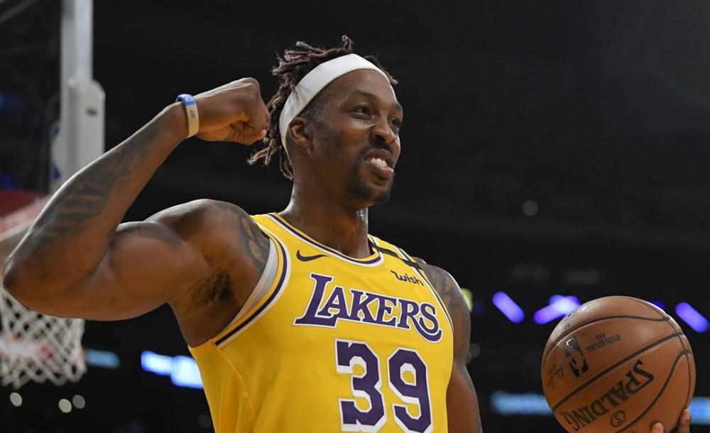 对阵都灵时的这粒任意球，至今仍让红黑军团球迷津津乐道