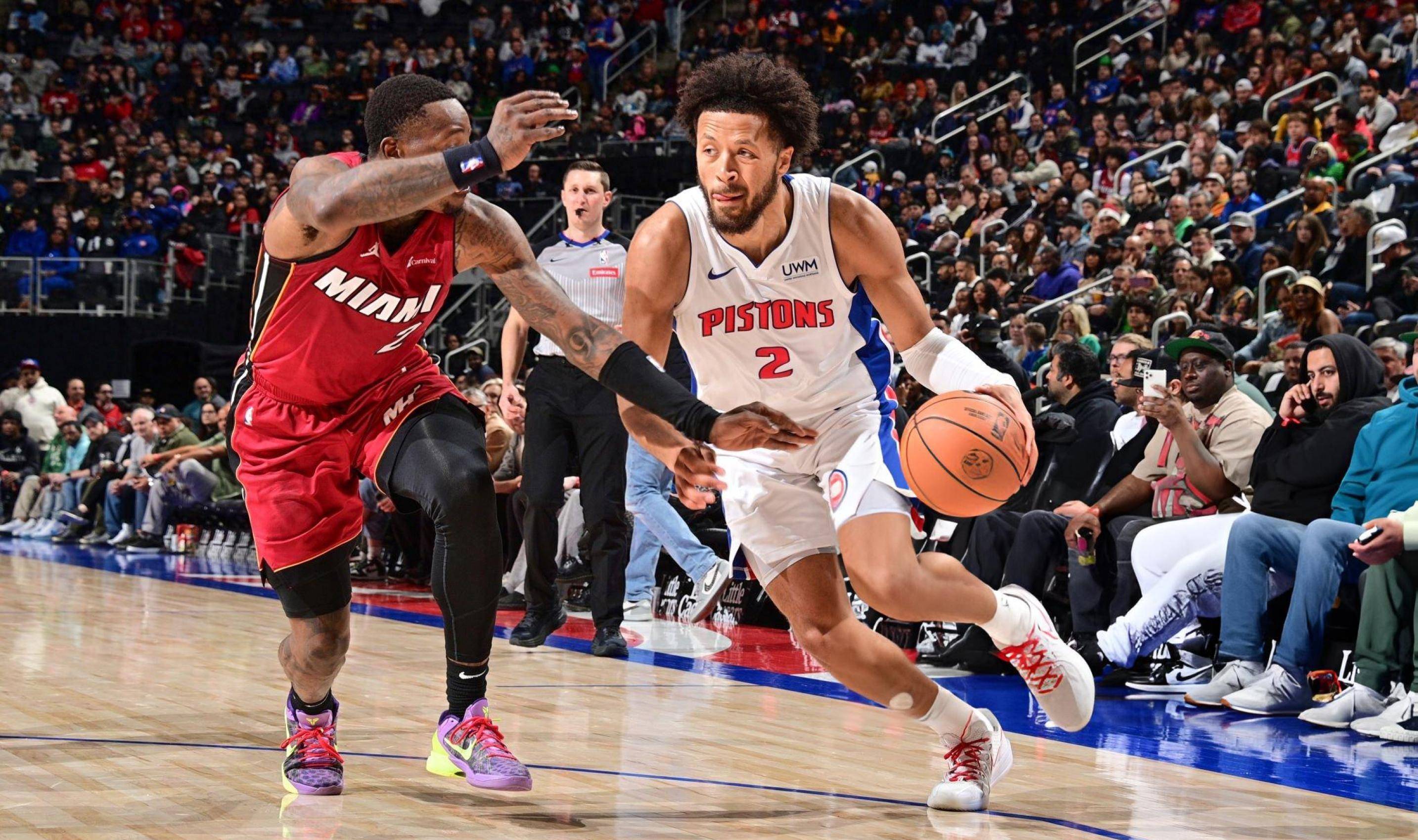 Bin海外风评崩塌！官方被迫删除AL夺冠海报，Doinb辟谣刘青松被踹