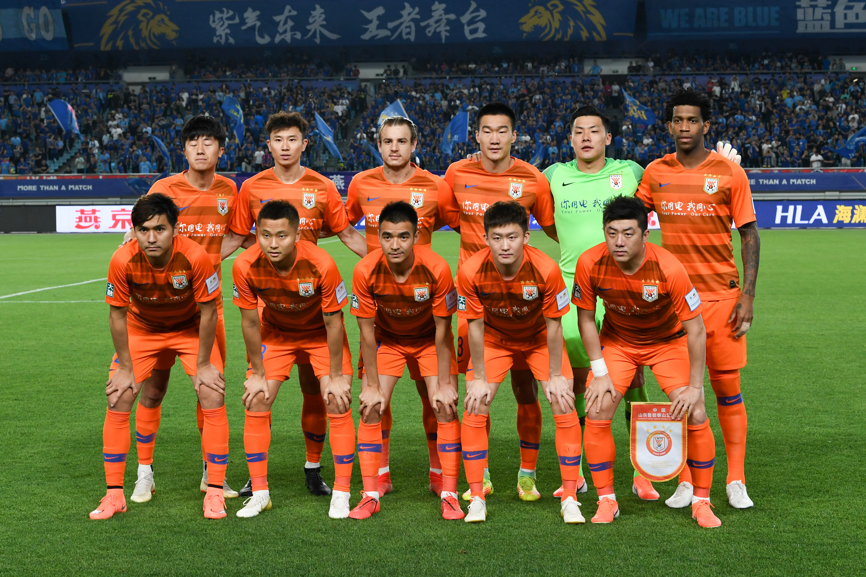 字母哥21分雄鹿送湖人连败 詹姆斯26+9+10东契奇24分6犯